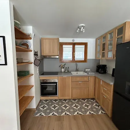 Violette De Cham - Jardin Privé - Vue Mont Blanc *