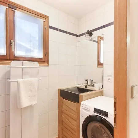 Les Fleurs De Cham étage Principal Apartamento *